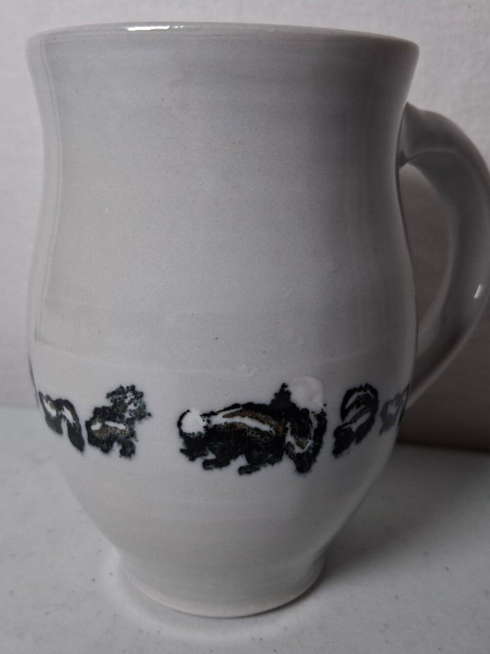 Studio Art Pottery Coffee Mug Skunk Family Animal Skunks Ceramic Cup 12oz - Picture 6 of 16